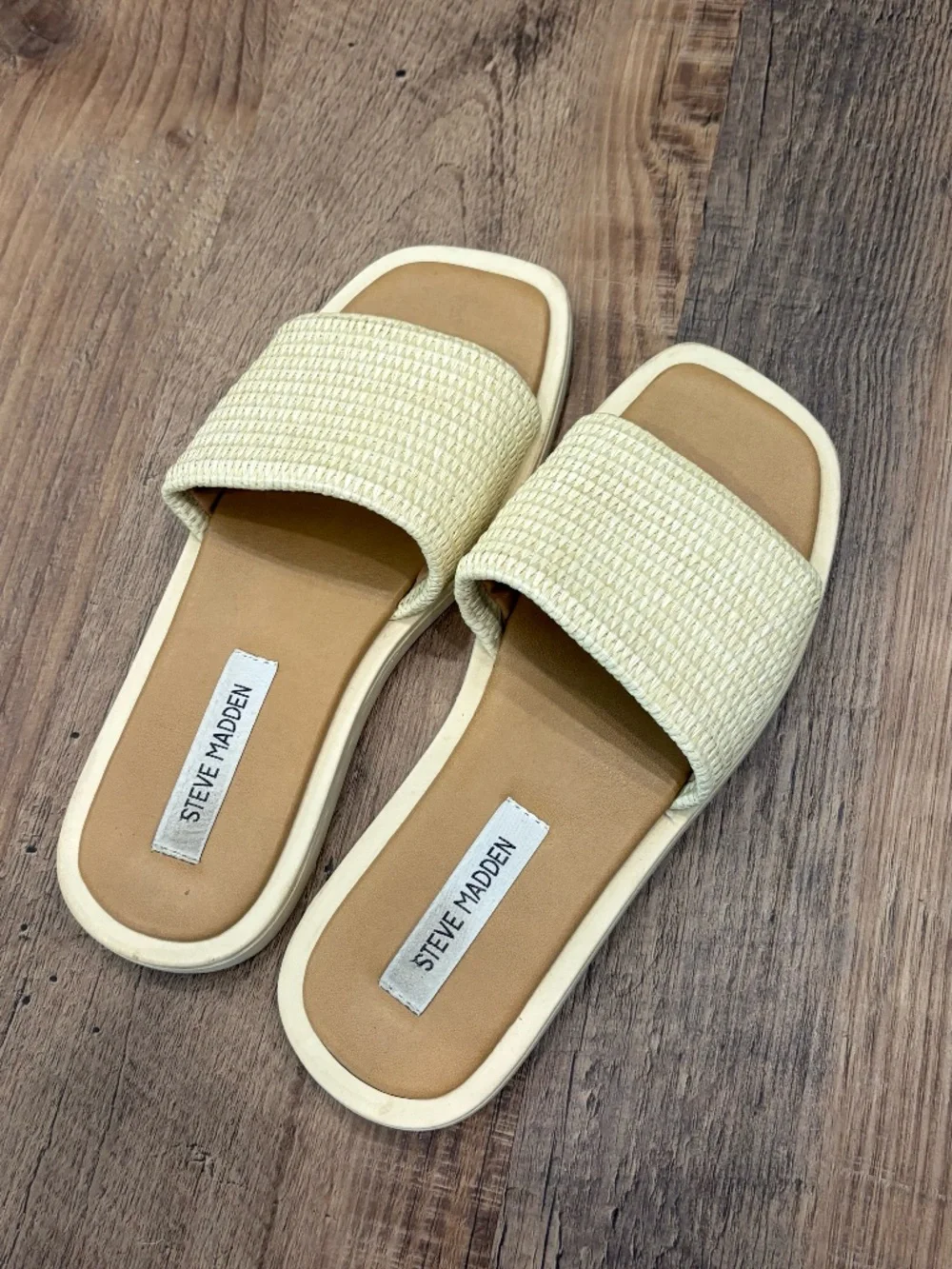 Steve Madden Raffia Sandals - size 9